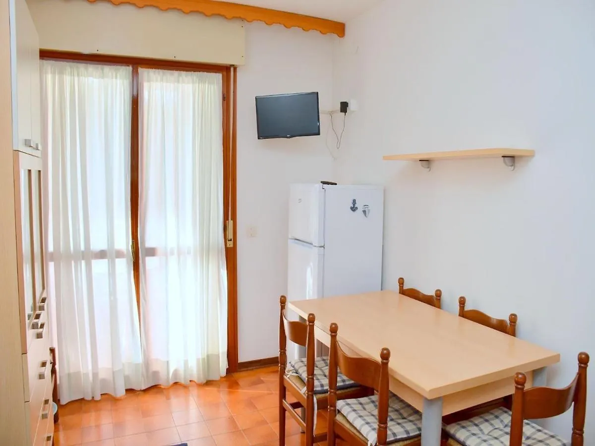 Cozy Two-Room Flat 100 Metres From Bibione Beach Appartement